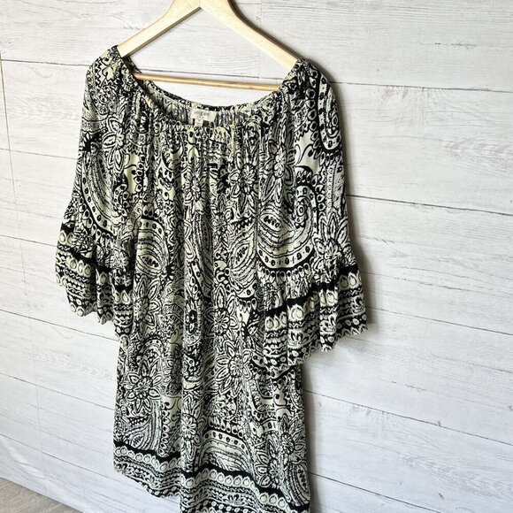 Umgee Dress Womens Size Medium Black & Ivory Floral Sheath Pockets Bell Sleeve - Picture 4 of 14